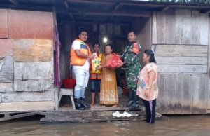 Peduli, PT SINP-PBNA Bantu Warga Arut Utara yang Terdampak Banjir