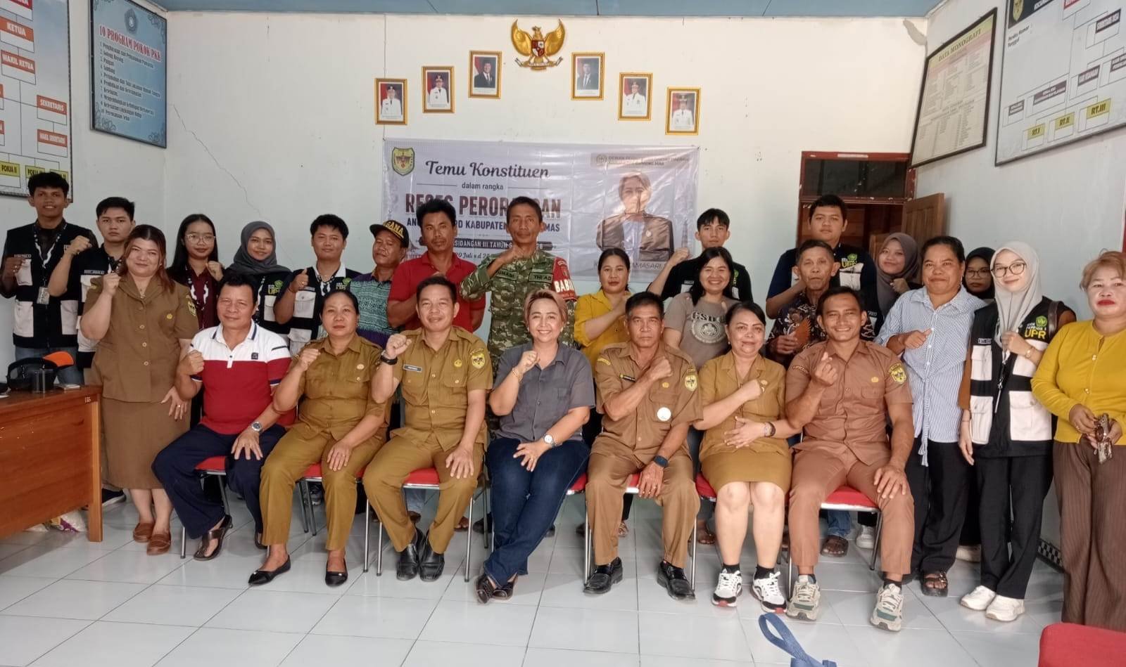 Warga Tumbang Danau Usul Air Bersih Pustu dan Jalan Lingkungan